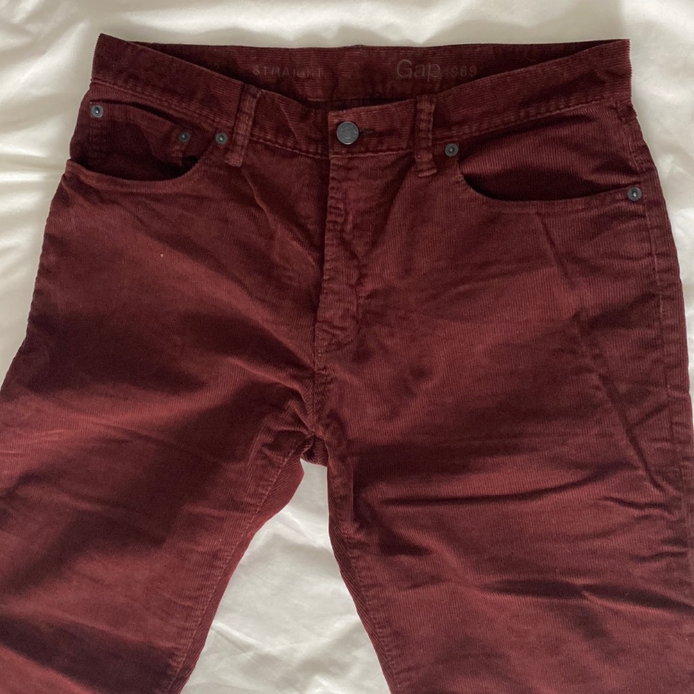 31x32 Gap Corduroy Pants Maroon